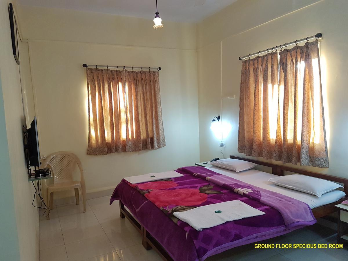 Hotel Stone House มหาบาเลชวาร์ ภายนอก รูปภาพ