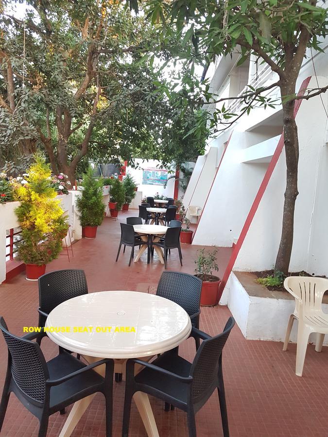 Hotel Stone House มหาบาเลชวาร์ ภายนอก รูปภาพ