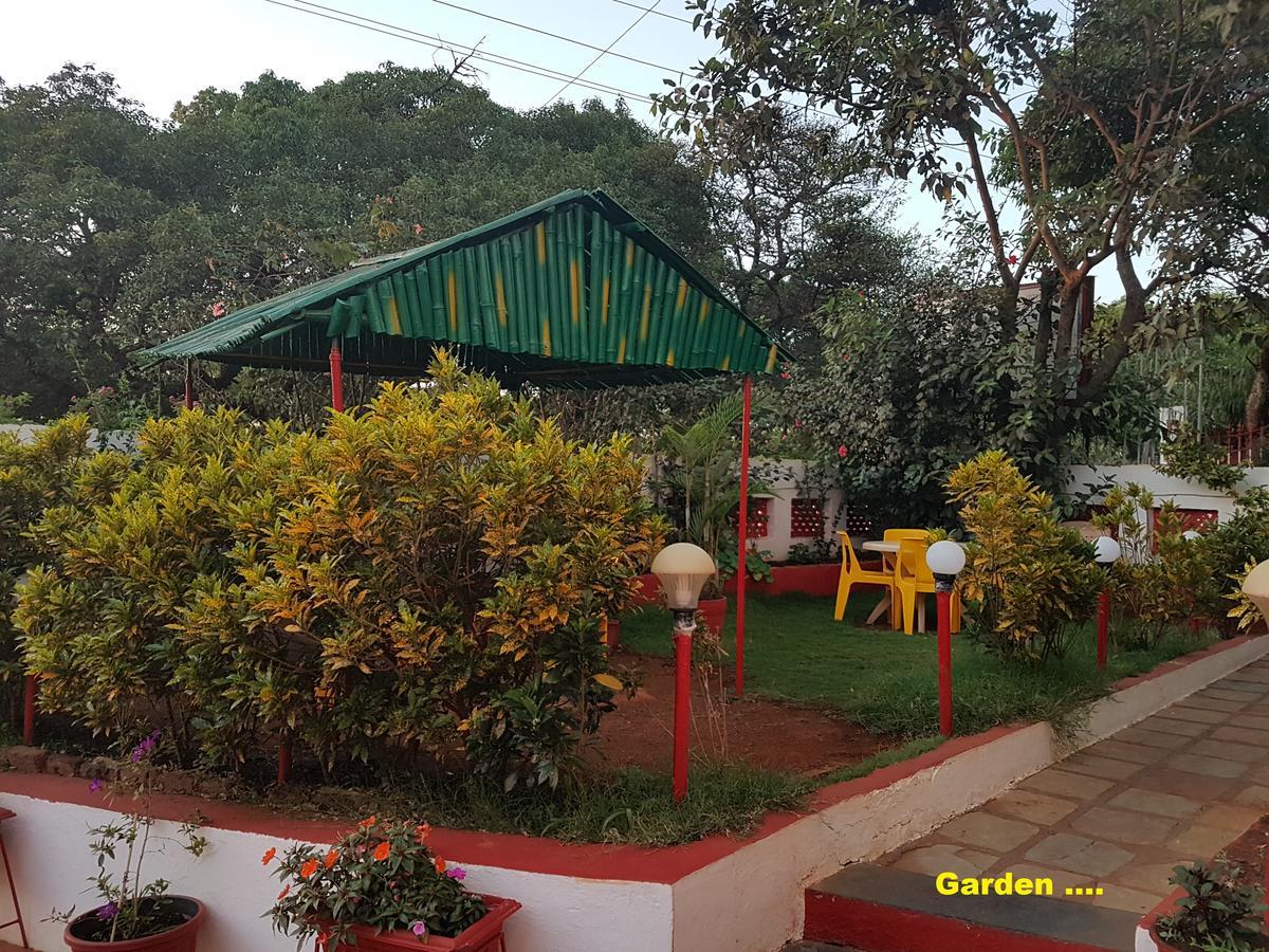 Hotel Stone House มหาบาเลชวาร์ ภายนอก รูปภาพ