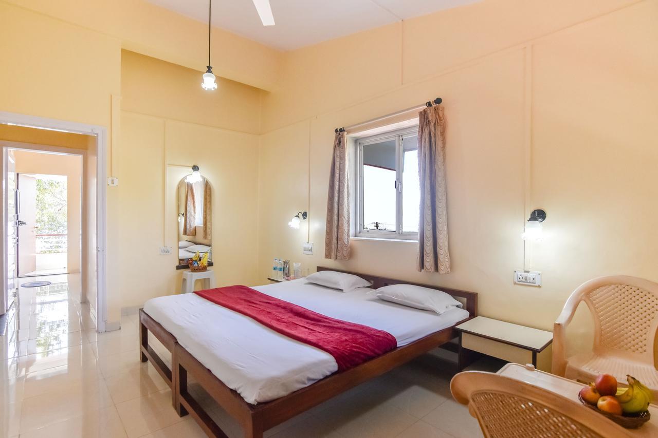Hotel Stone House มหาบาเลชวาร์ ภายนอก รูปภาพ